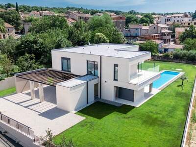 Haus kaufen in 52440 Porec (Bild 1)