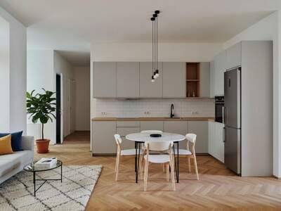 Altbauwohnung mit Balkon kaufen in 1150 Wien (Bild 2)