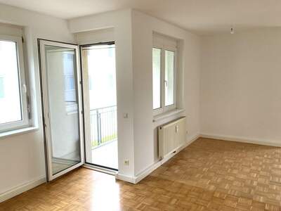 Wohnung mit Balkon kaufen in 8111 Judendorf