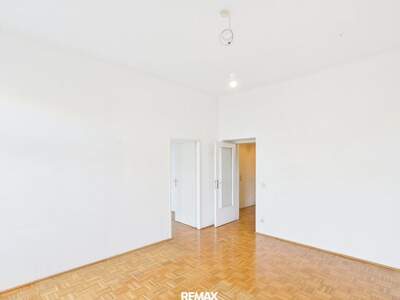 Altbauwohnung kaufen in 1070 Wien (Bild 2)