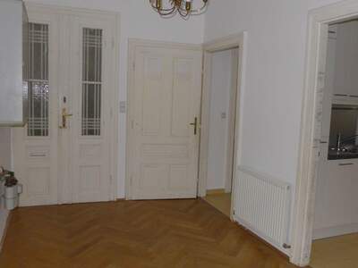 Altbauwohnung kaufen in 1190 Wien (Bild 1)