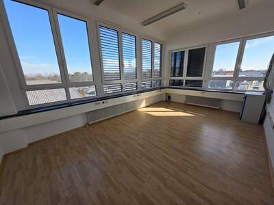 Gewerbeobjekt mieten in 2512 Traiskirchen