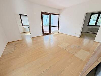 Wohnung mit Balkon kaufen in 1180 Wien