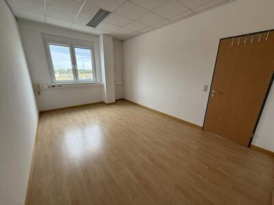 Büro / Praxis mieten in 2544 Leobersdorf (Bild 2)