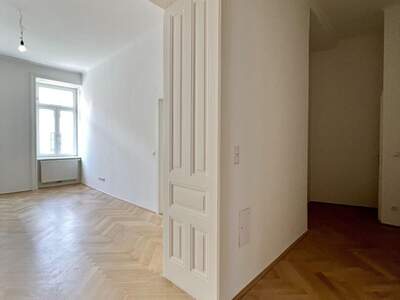 Altbauwohnung kaufen in 1050 Wien (Bild 2)