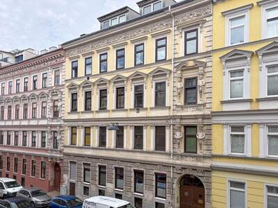 Altbauwohnung kaufen in 1160 Wien (Bild 2)