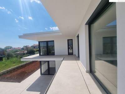 Haus kaufen in 52440 Porec (Bild 3)