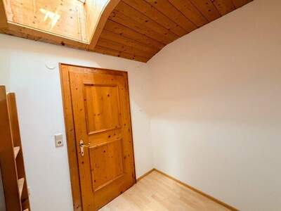 Altbauwohnung mit Balkon kaufen in 6094 Axams (Bild 5)