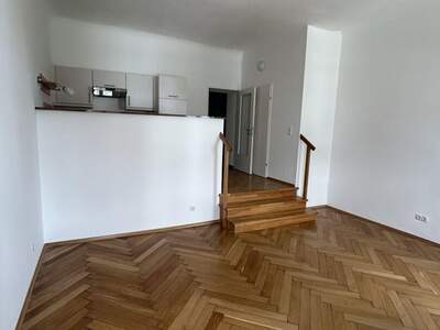 Altbauwohnung mit Balkon kaufen in 8020 Graz (Bild 1)