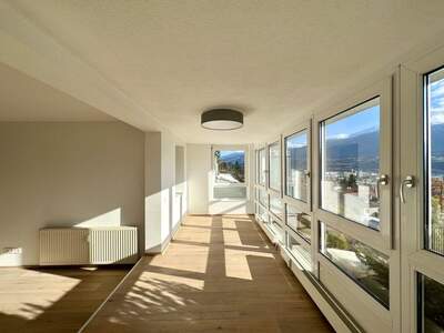 Altbauwohnung mit Balkon kaufen in 6020 Arzl (Bild 2)