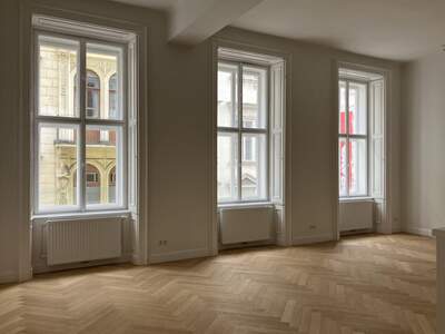 Altbauwohnung mit Balkon mieten in 1010 Wien (Bild 3)