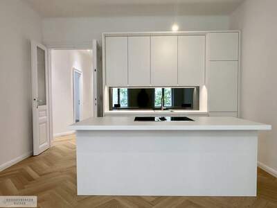 Altbauwohnung mit Balkon mieten in 1050 Wien (Bild 4)