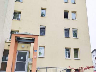 Wohnung mit Balkon mieten in 4053 Haid