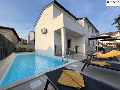 Haus kaufen in 52466 Novigrad (Bild 2)