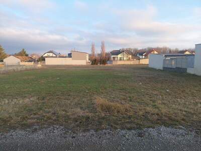 Grundstück kaufen in 2422 Pama