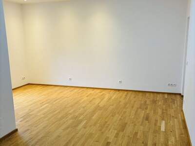 Altbauwohnung mit Balkon kaufen in 8020 Graz (Bild 3)