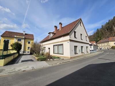 Altbauwohnung mit Balkon kaufen in 8700 Leoben (Bild 2)