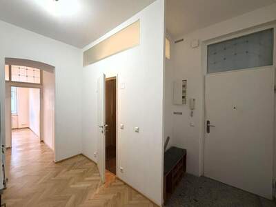 Altbauwohnung kaufen in 1180 Wien (Bild 5)