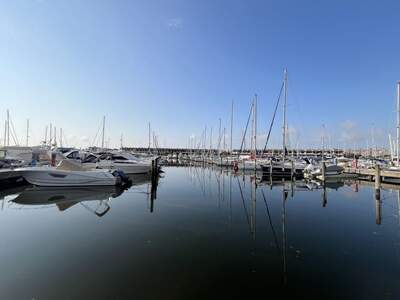 Haus mit Garten kaufen in 33050 Aprilia Marittima (Bild 2)