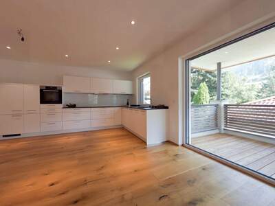 Wohnung mit Balkon kaufen (Bild 2)