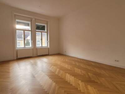 Altbauwohnung mit Balkon mieten in 8010 Graz (Bild 3)