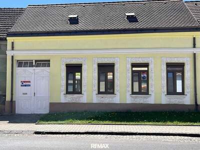 Haus kaufen in 2143 Großkrut