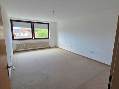 Altbauwohnung mit Balkon kaufen in 5280 Braunau (Bild 3)