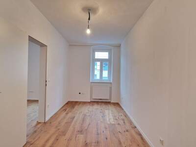 Altbauwohnung kaufen in 1140 Wien (Bild 2)