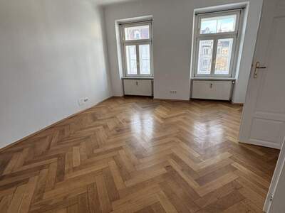 Altbauwohnung mit Balkon mieten in 8010 Graz (Bild 3)