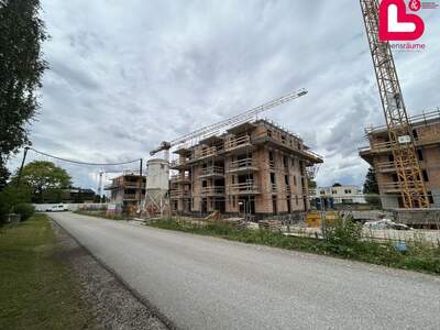 Wohnung mit Balkon mieten in 4650 Edt