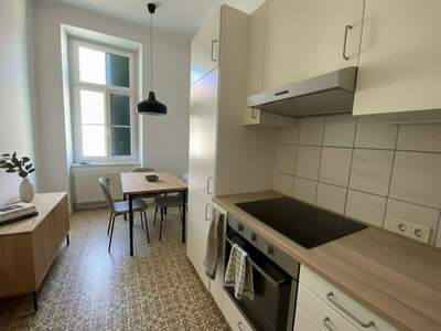 Altbauwohnung kaufen in 8020 Graz (Bild 2)