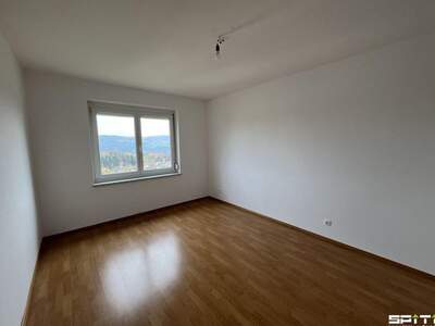 Wohnung mit Balkon kaufen in 9183 Schlatten (Bild 4)