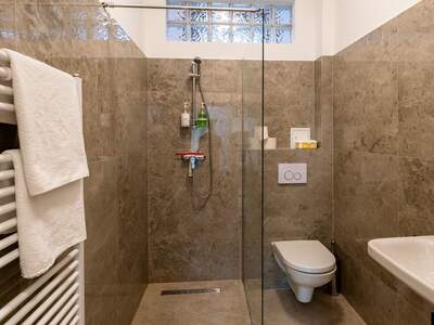 Altbauwohnung kaufen in 1050 Wien (Bild 4)