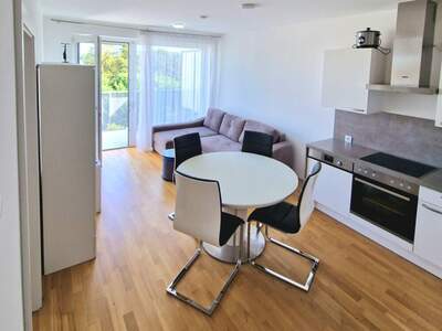 Wohnung mit Balkon mieten in 2700 Wiener Neustadt (Bild 2)