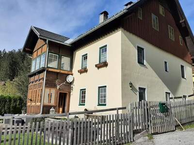 Altbauwohnung mieten in 8983 Bad Mitterndorf (Bild 2)