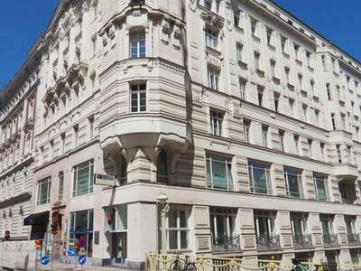 Altbauwohnung mit Balkon mieten in 1010 Wien (Bild 1)