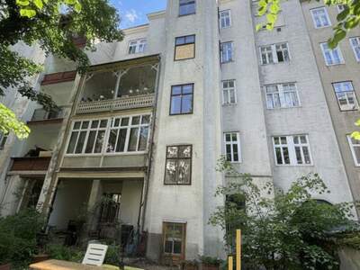 Altbauwohnung kaufen in 1090 Wien (Bild 2)