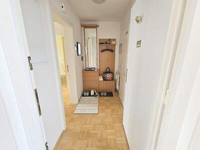 Wohnung mit Balkon kaufen in 8075 Hart (Bild 2)