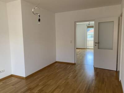 Altbauwohnung mit Balkon kaufen in 6020 Innsbruck (Bild 3)
