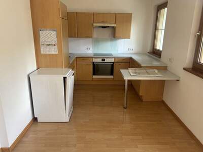 Altbauwohnung mit Balkon mieten in 6161 Natters (Bild 2)