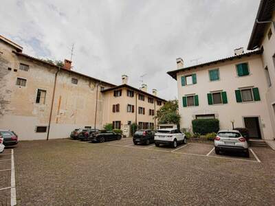 Haus kaufen in 33100 Udine (Bild 2)