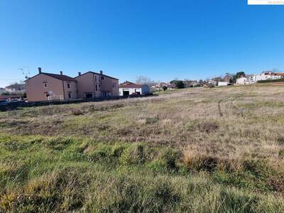 Grundstück kaufen in 52464 Kaštelir (Bild 1)