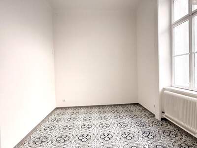 Altbauwohnung mit Balkon mieten in 1040 Wien (Bild 4)