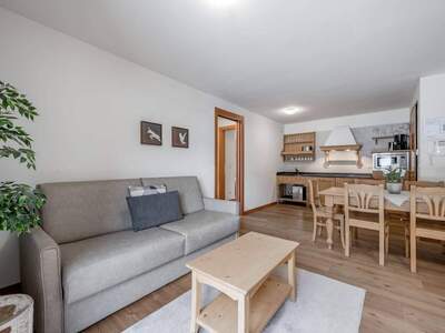 Wohnung kaufen in 6100 Seefeld