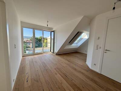 Dachgeschosswohnung mieten in 1130 Wien