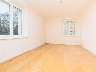 Altbauwohnung mit Balkon kaufen in 8010 Graz (Bild 3)