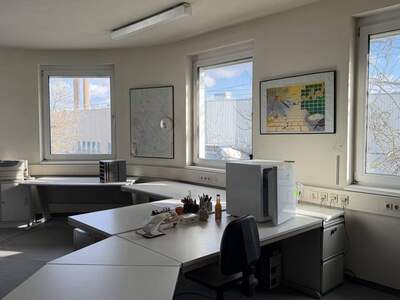 Gewerbeobjekt mieten in 1230 Wien