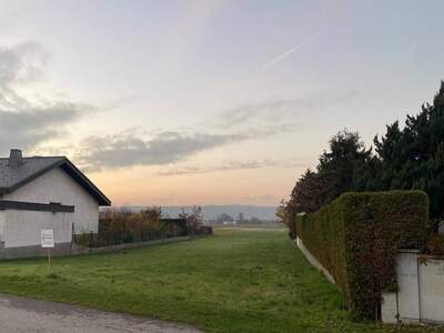 Grundstück provisionsfrei kaufen in 7061 Trausdorf