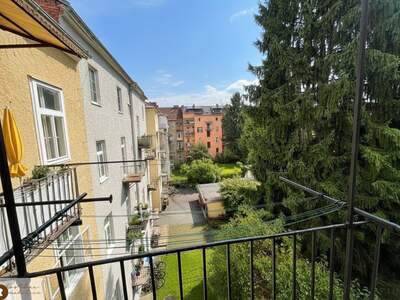 Altbauwohnung mit Balkon mieten in 8010 Graz (Bild 3)