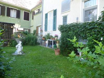 Altbauwohnung mit Balkon kaufen in 8010 Graz (Bild 2)